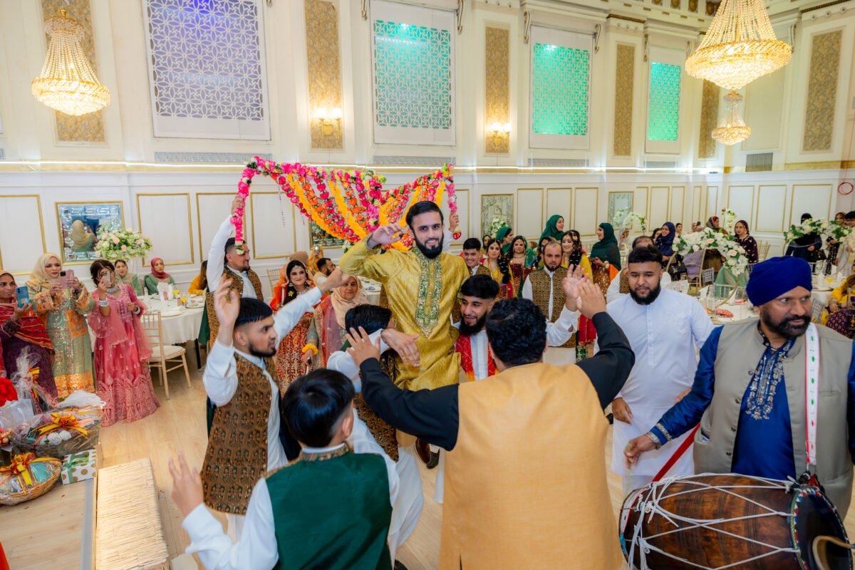 Female Asian Mehndi DJ Female Leeds